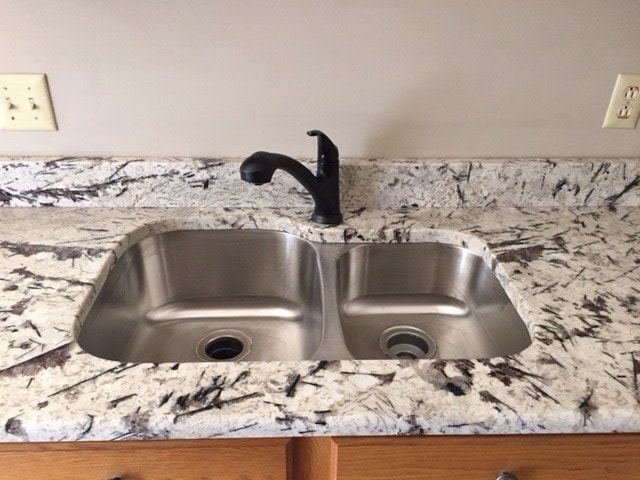 Building Photo - 808 Cambridgeshire Ct