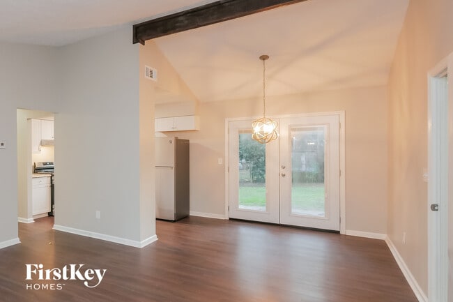 Foto del edificio - 9052 Homewood Dr