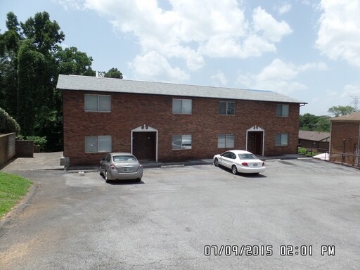 Building Photo - 1001 Flanders Ln