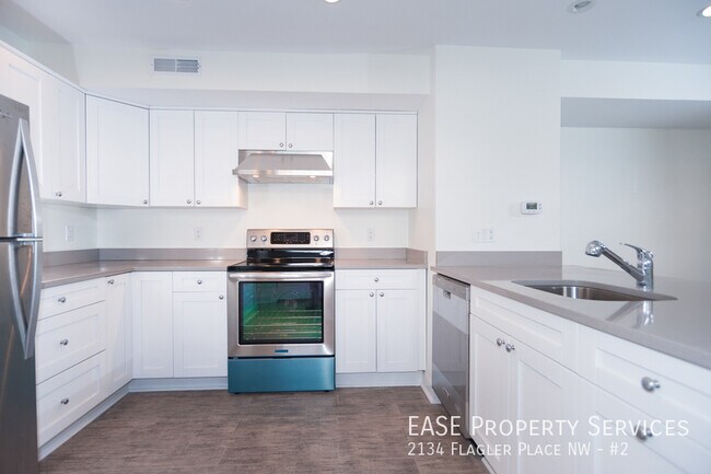 Building Photo - 2134 Flagler Pl NW