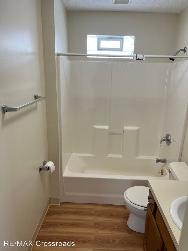 Foto del edificio - 2 br, 1 bath House - 1587 Martha Ave
