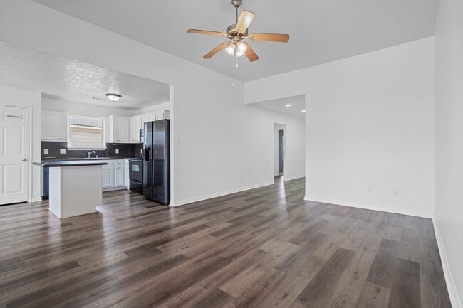 Building Photo - 4635 Comal River Loop