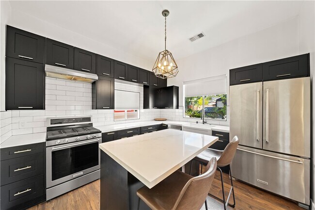 Foto del edificio - 4116 E 14th St