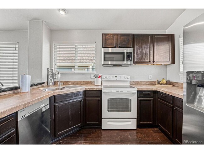 Foto del edificio - 3 Bedroom Single Family Home in SE Aurora,...