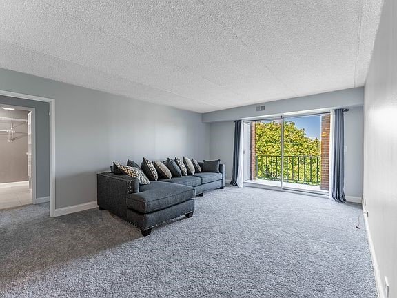 Foto del edificio - 1450 Plymouth Ln