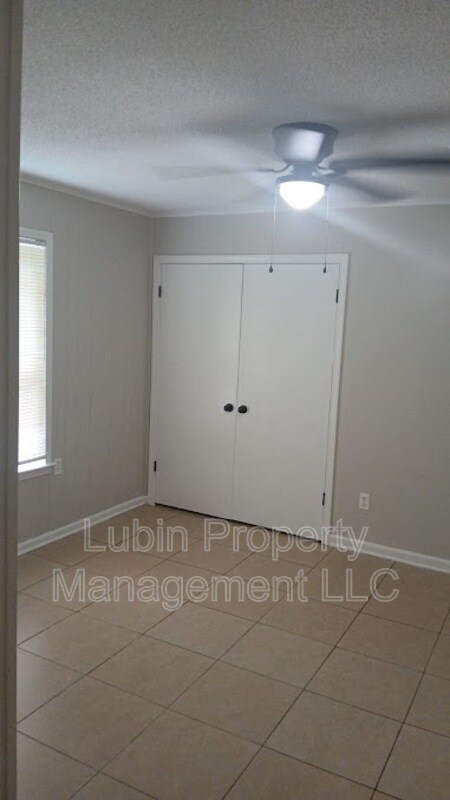 Foto del edificio - 5300 Beaverton Dr