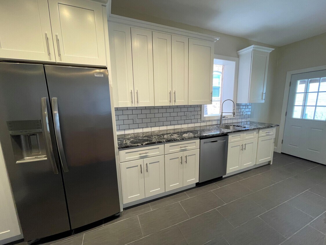 Foto principal - 350 Melwood Ave