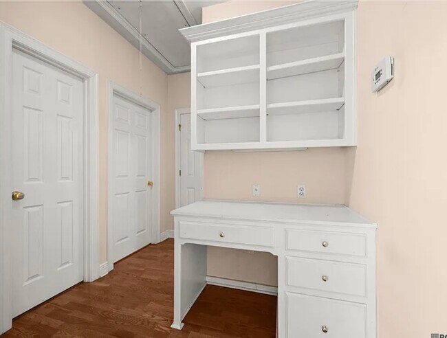 Foto del edificio - 1593 Colony Ln