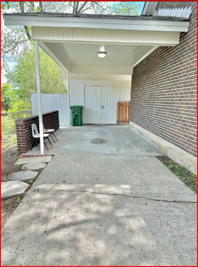 Building Photo - 1026 Washington Ave