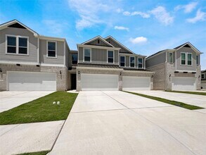 Building Photo - 2725 Woodall Dr
