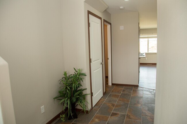 Foto del edificio - 6383 Pawnee Ln