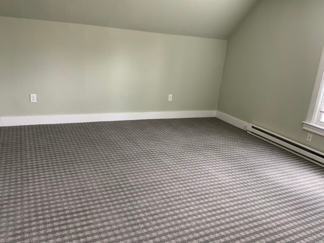 Building Photo - 23 Williams St