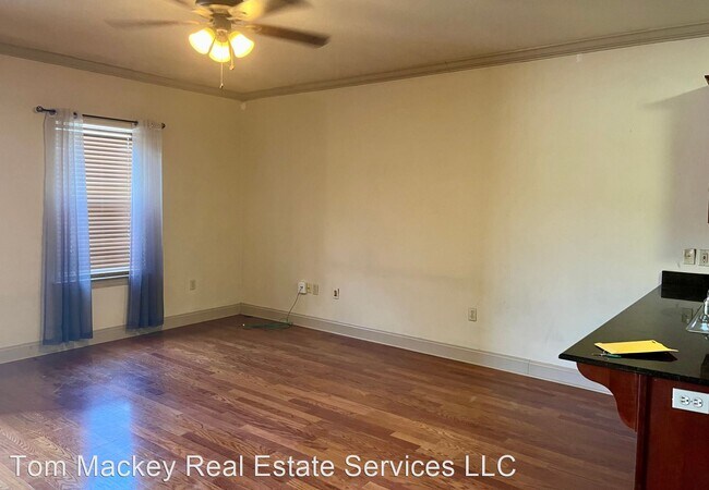 Foto del edificio - 3 br, 2 bath House - 9158 Pecan Tree Dr.