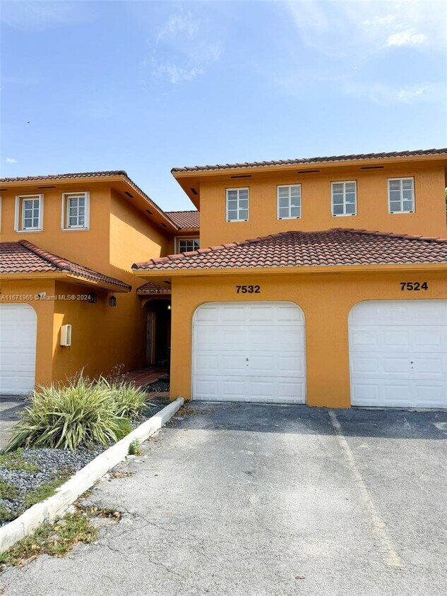 Foto principal - 7532 NW 177th Terrace