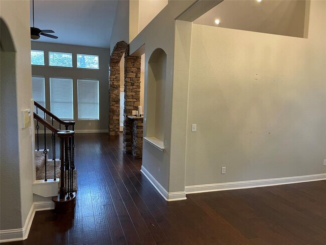 Building Photo - 23 S Bristol Oak Ct