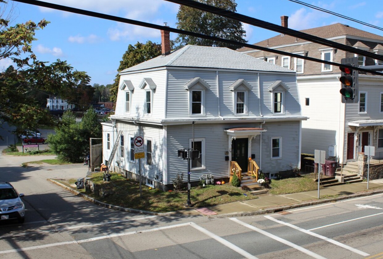 114 Commercial St Unit 1, Weymouth, MA 02188 Apartments in Weymouth