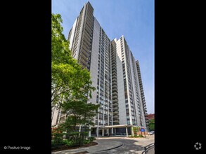 Building Photo - 1460 N Sandburg Terrace