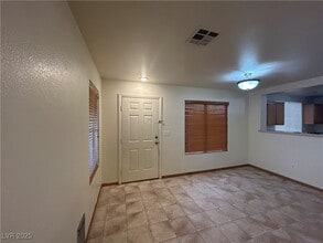 Building Photo - 9579 Belle Fountain Ave