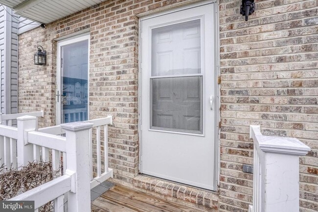 Building Photo - 407 Champs Ln