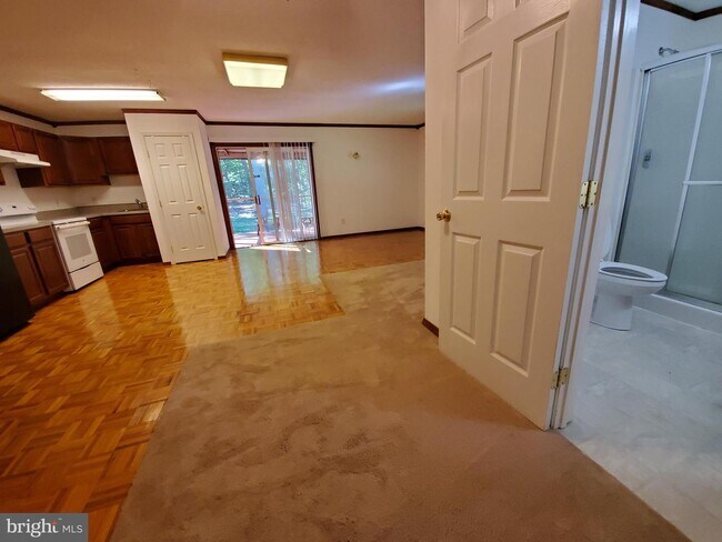 Foto del edificio - 10727 Cooktown Rd
