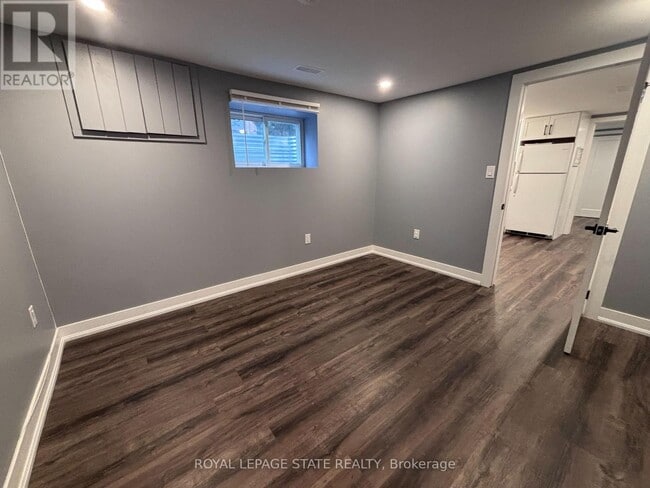 Building Photo - 185 Bonaventure Dr