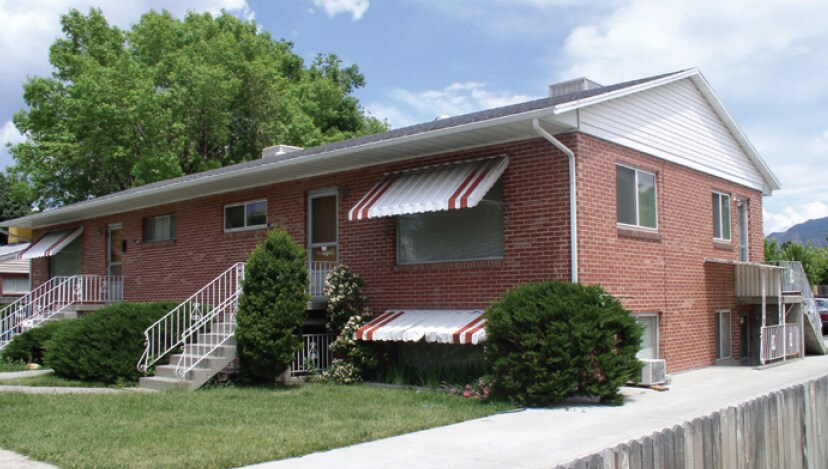 Building Photo - 3409-3415 S Park Meadows St
