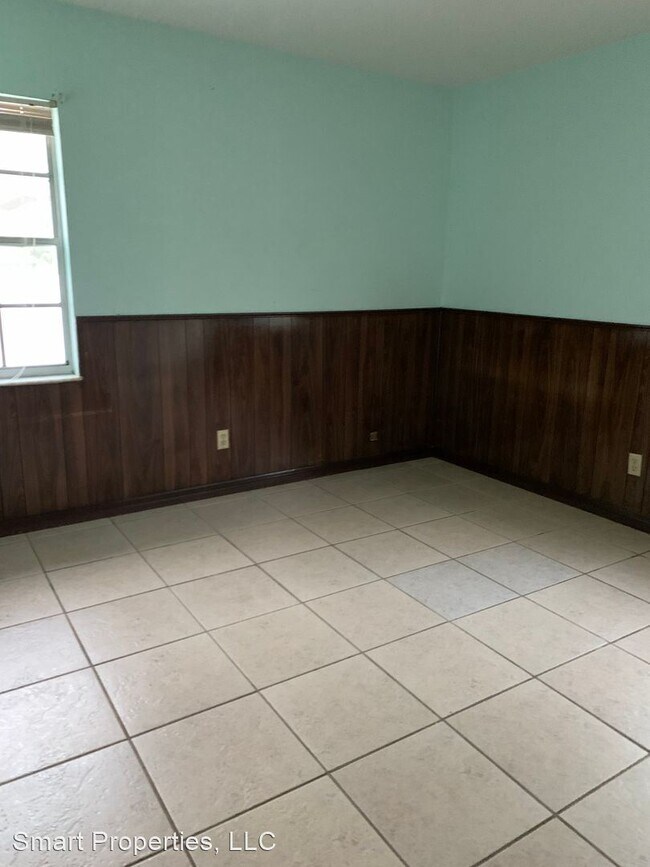 Building Photo - 2 br, 1 bath House - 5539 6th Street