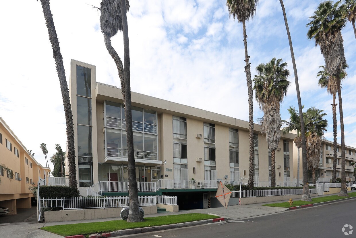 Foto principal - 961 Elden Ave