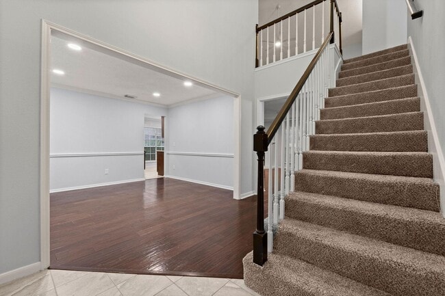 Building Photo - 22 Windledge Pl