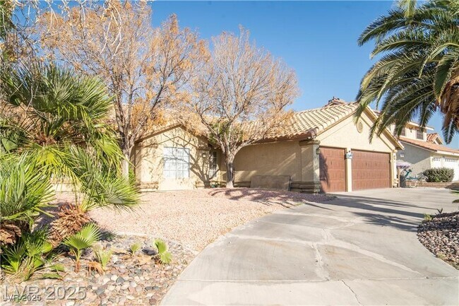 Foto del edificio - 3436 N Tenaya Wy