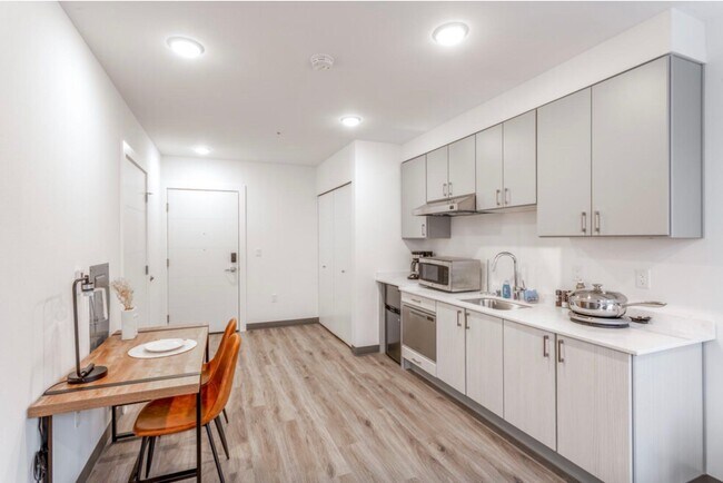 Foto del edificio - Fifty-Two Apartments