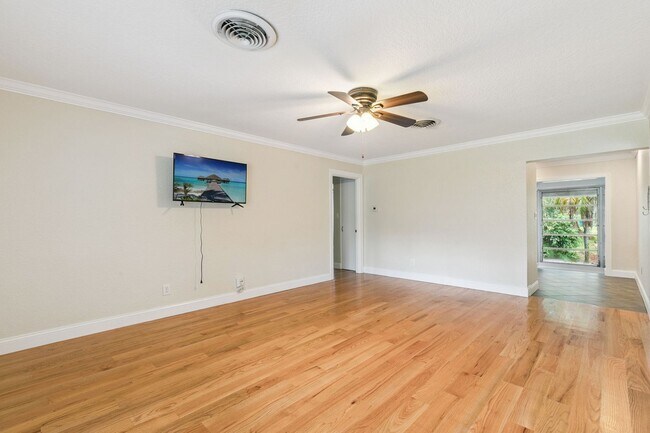 Foto del edificio - 3306 Eagle Blvd