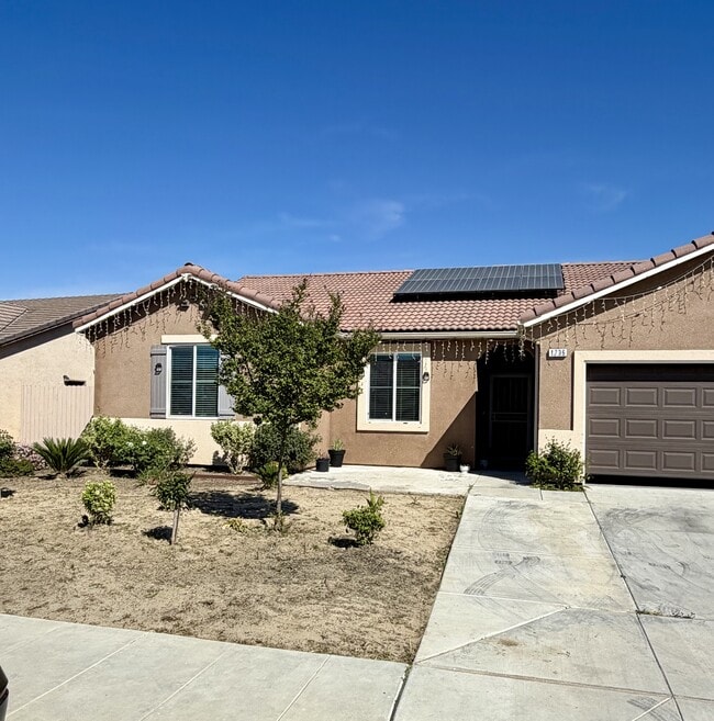 Building Photo - 1736 Berry St