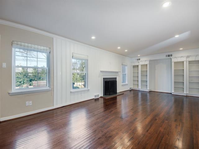 Building Photo - 5809 Northmoor Dr