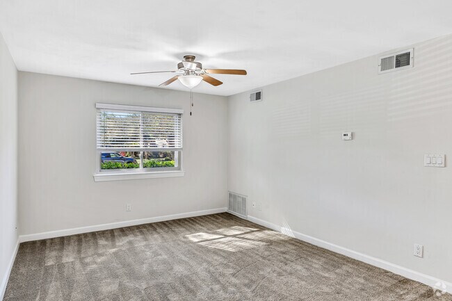 Building Photo - Waterford Apartments