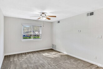 Building Photo - Waterford Apartments