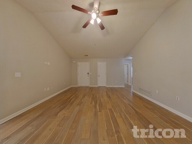 Building Photo - 304 Johnny Ln