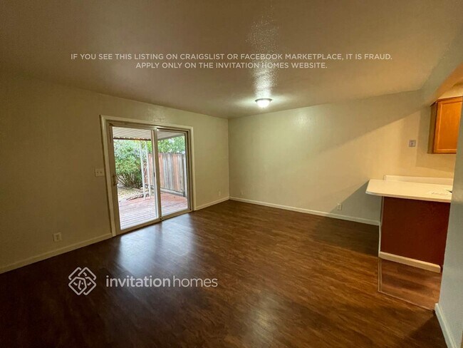 Foto del edificio - 2478 Baltic Dr