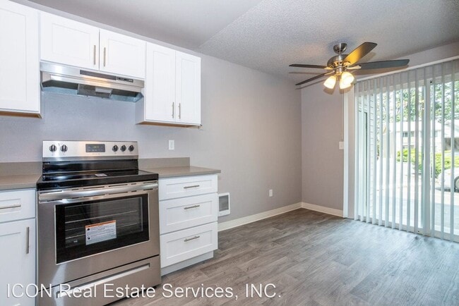 Building Photo - 2 br, 1 bath Apartment - 10003-10020 167th...