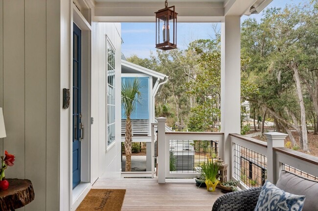 Foto del edificio - 9013 Stern Aly