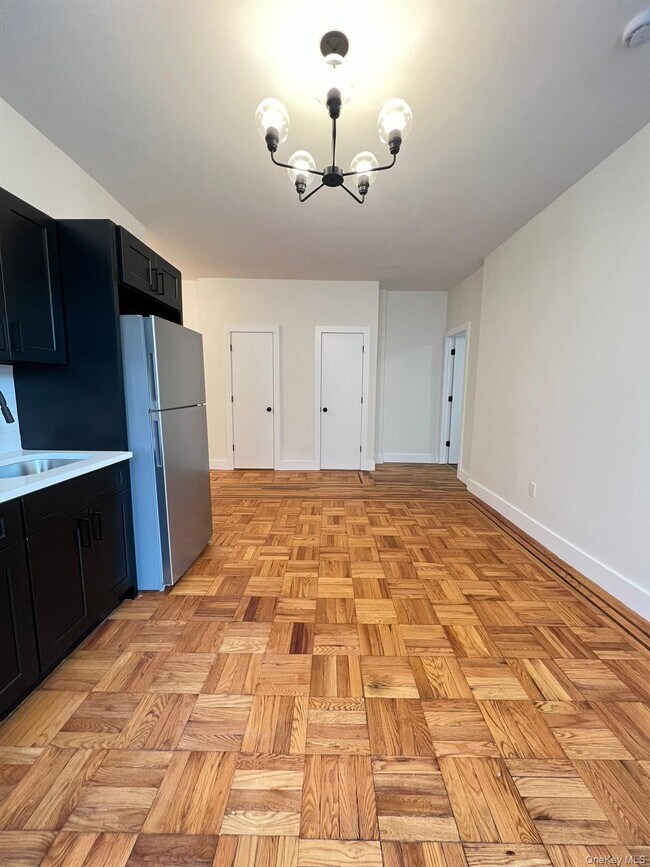 Foto del edificio - 486 E 95th St