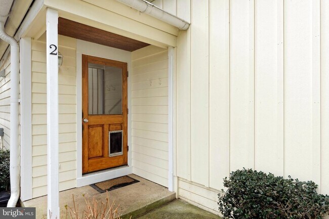 Foto del edificio - 2211 Hatchers Mill Rd