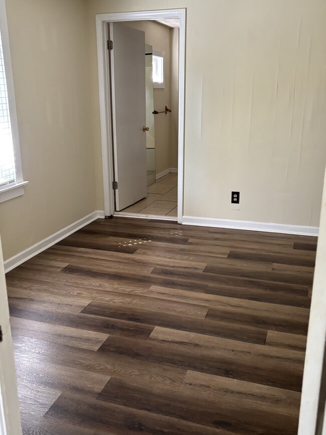 Building Photo - 575 Munford Giltedge Rd