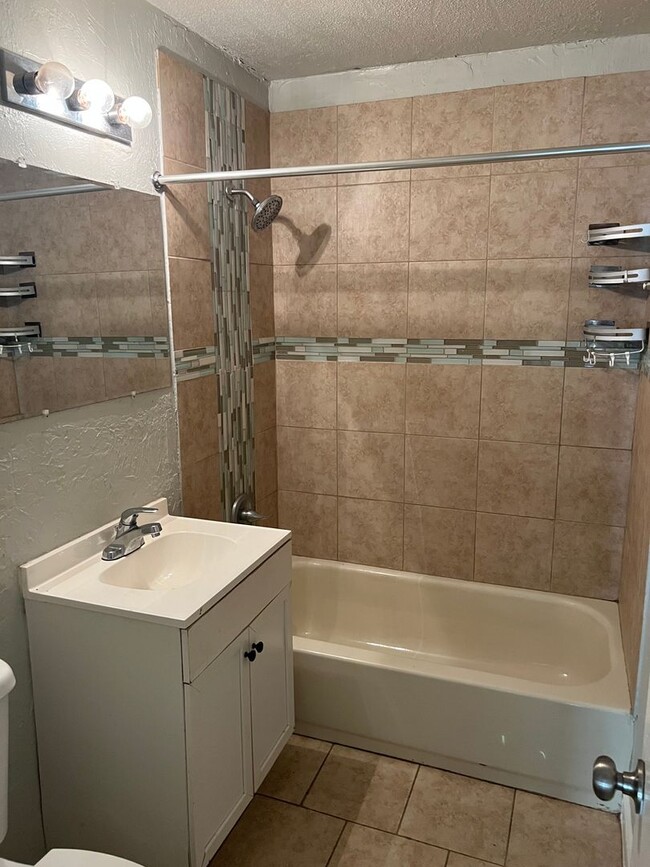 Building Photo - Larger three bedroom home for rent.