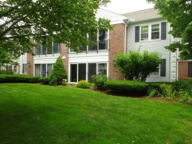 Building Photo - 69 Highview Dr