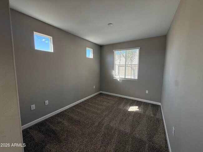 Foto del edificio - 1255 N Arizona Ave