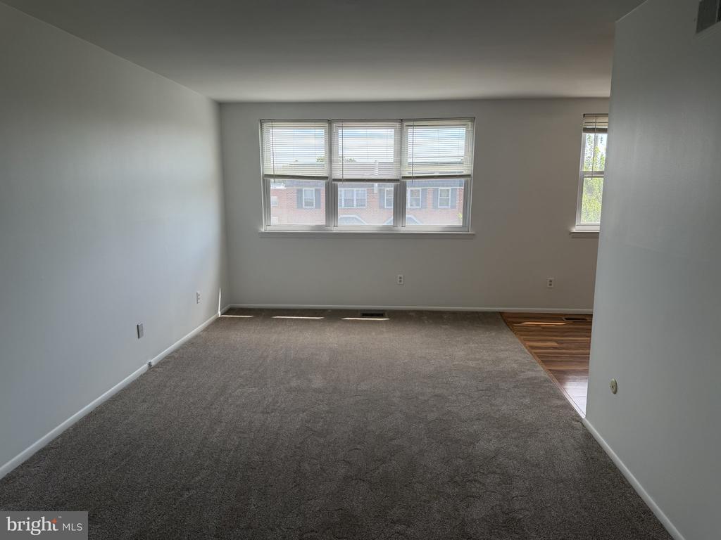 Building Photo - 9750 Hilspach St