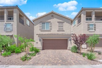 Building Photo - 8035 Skye Foxx St