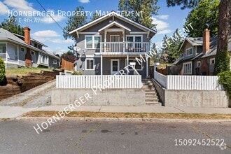 Building Photo - 727 E 9th Ave