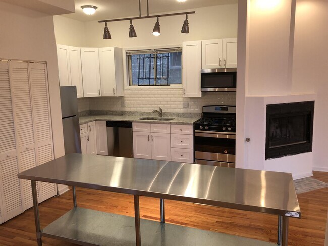 Foto del edificio - 1121 N Wood St